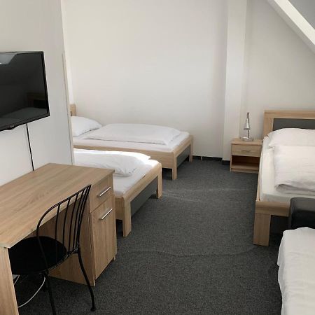 Penzion Holiday Trnava Eksteriør billede